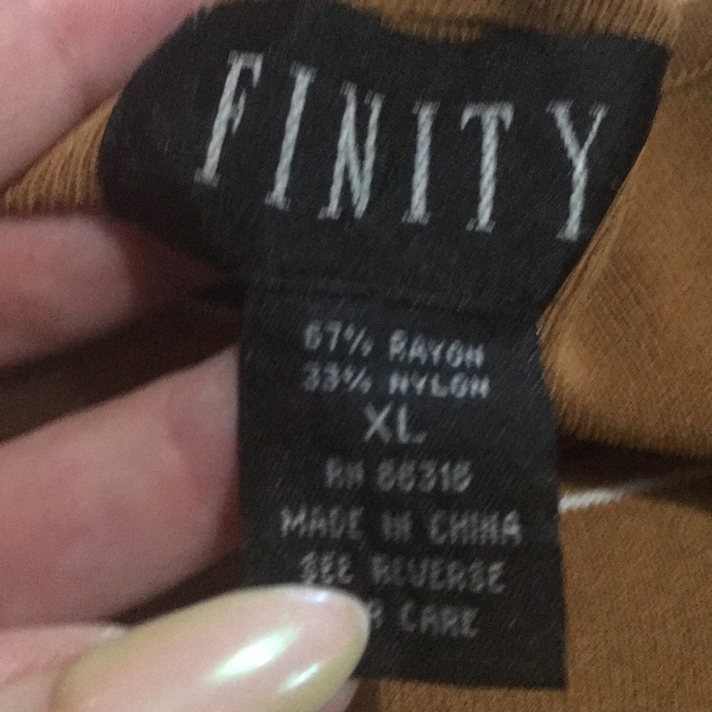 FINITY KNIT TOP - Picture 6 of 8